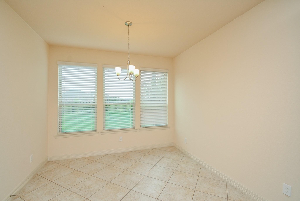 23610 Esperia Street - Photo 10