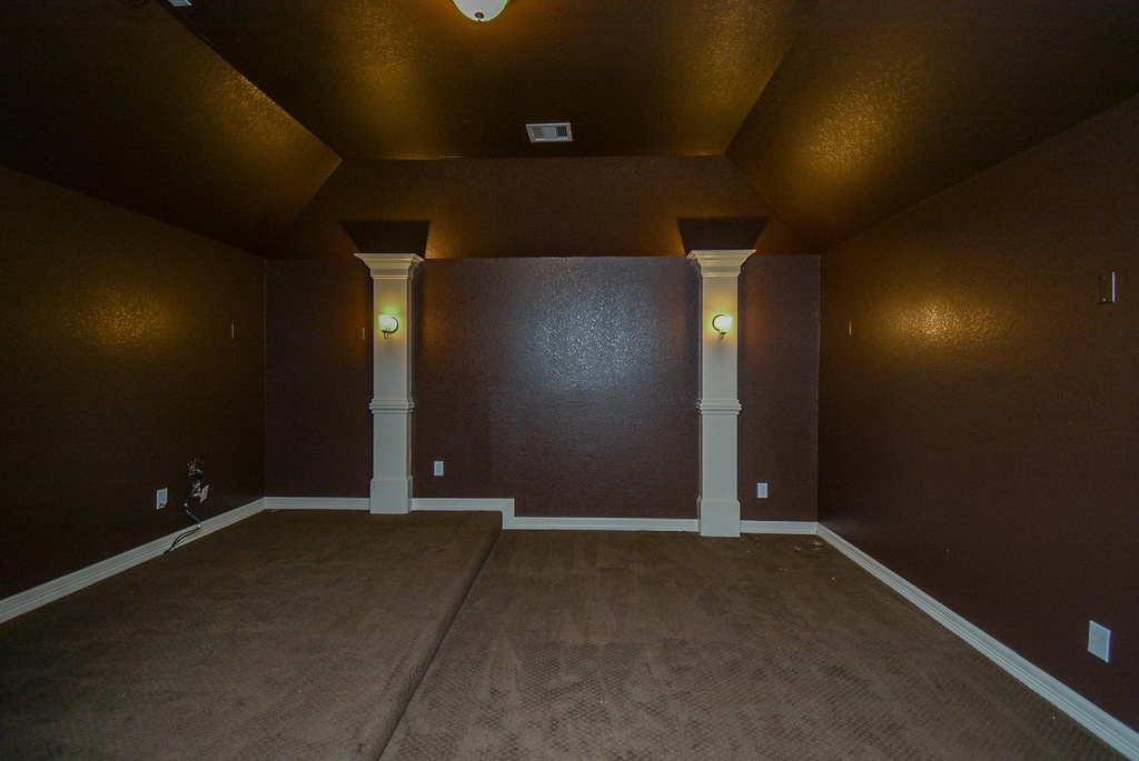 23610 Esperia Street - Photo 30