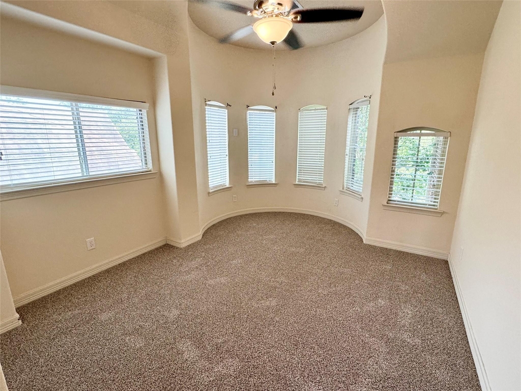 23610 Esperia Street - Photo 22