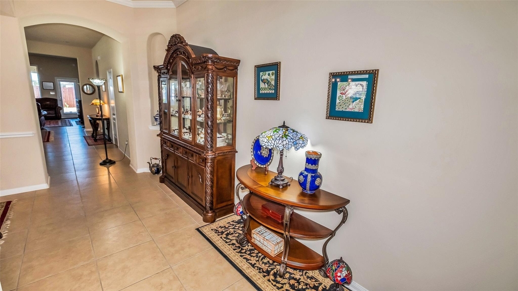 8807 Seguin Cove Lane - Photo 4