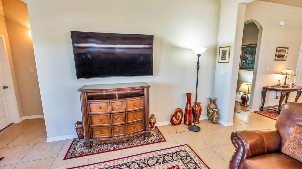 8807 Seguin Cove Lane - Photo 12