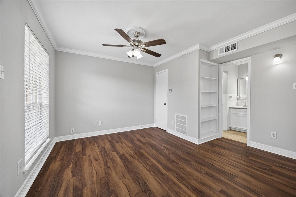 201 Emerson Street - Photo 3