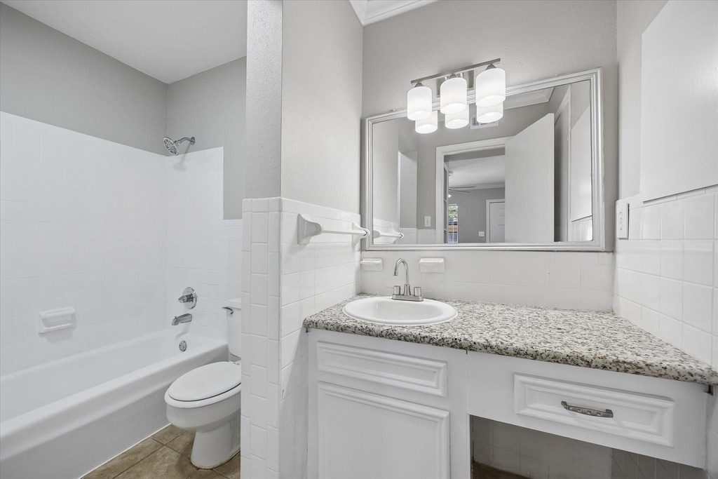 201 Emerson Street - Photo 9