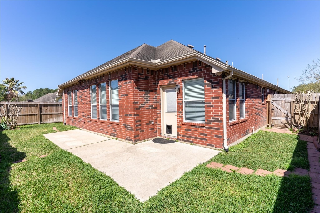 16123 Hitching Post Court - Photo 23