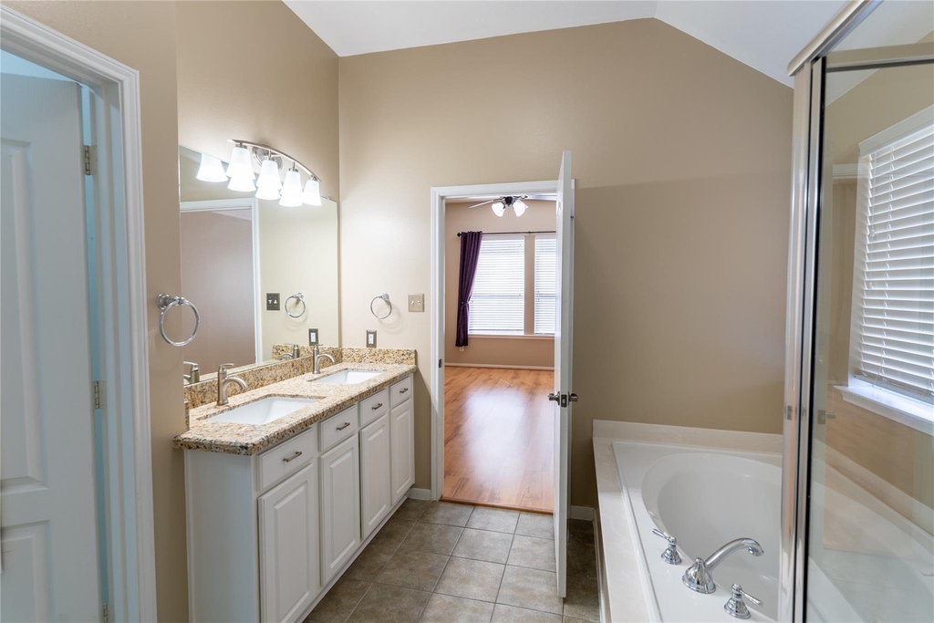 16123 Hitching Post Court - Photo 13