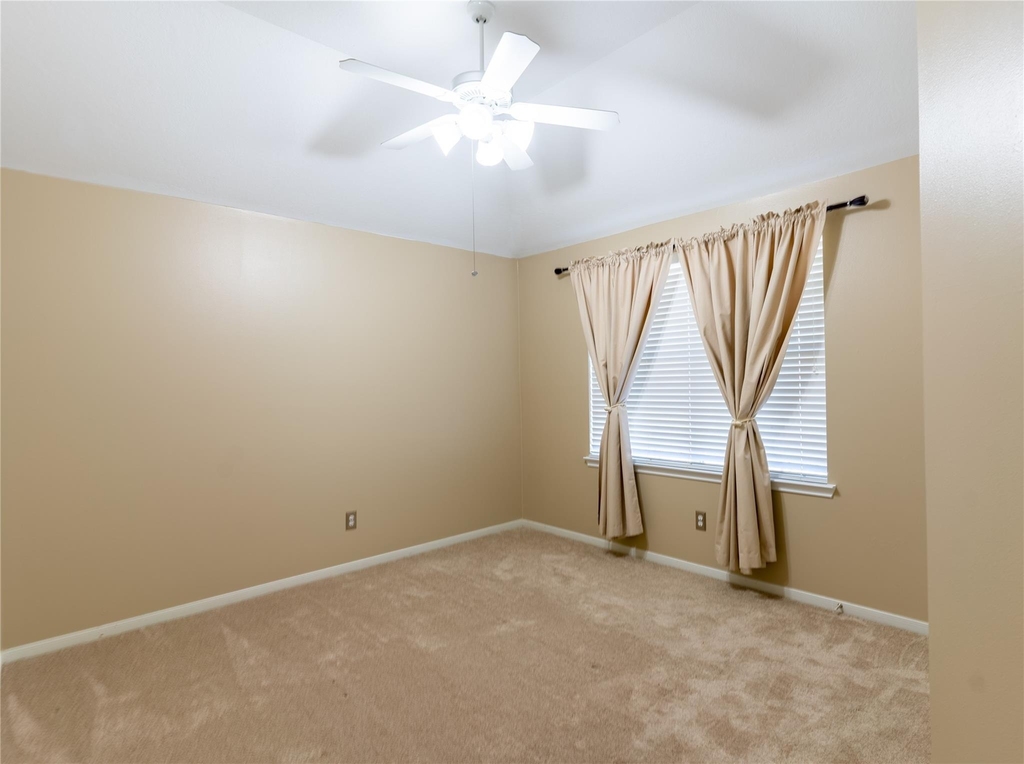 16123 Hitching Post Court - Photo 18