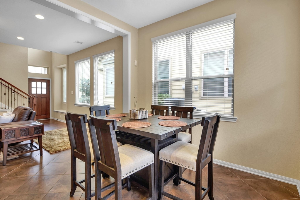 21 Cheswood Manor Drive - Photo 9