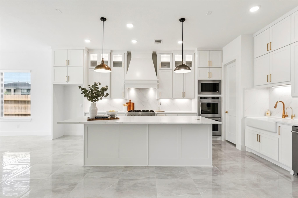 541 Sprigtail Drive - Photo 1