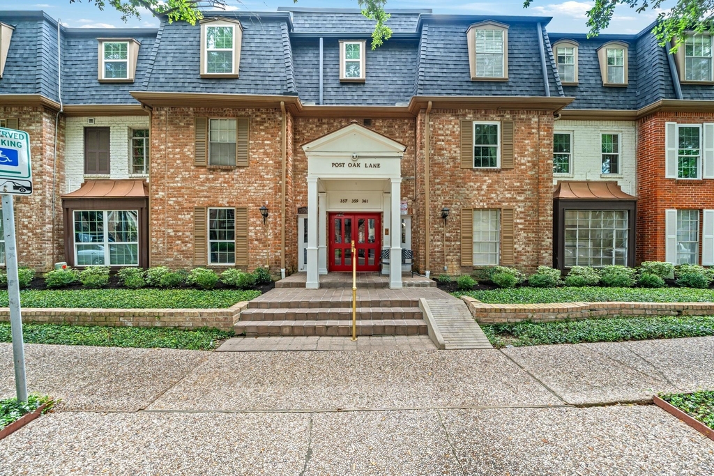 359 N Post Oak Lane - Photo 0