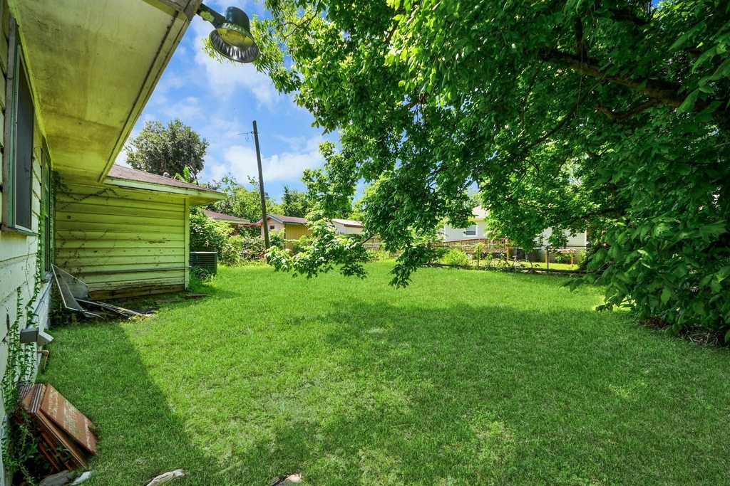 3214 Tuam Street - Photo 36