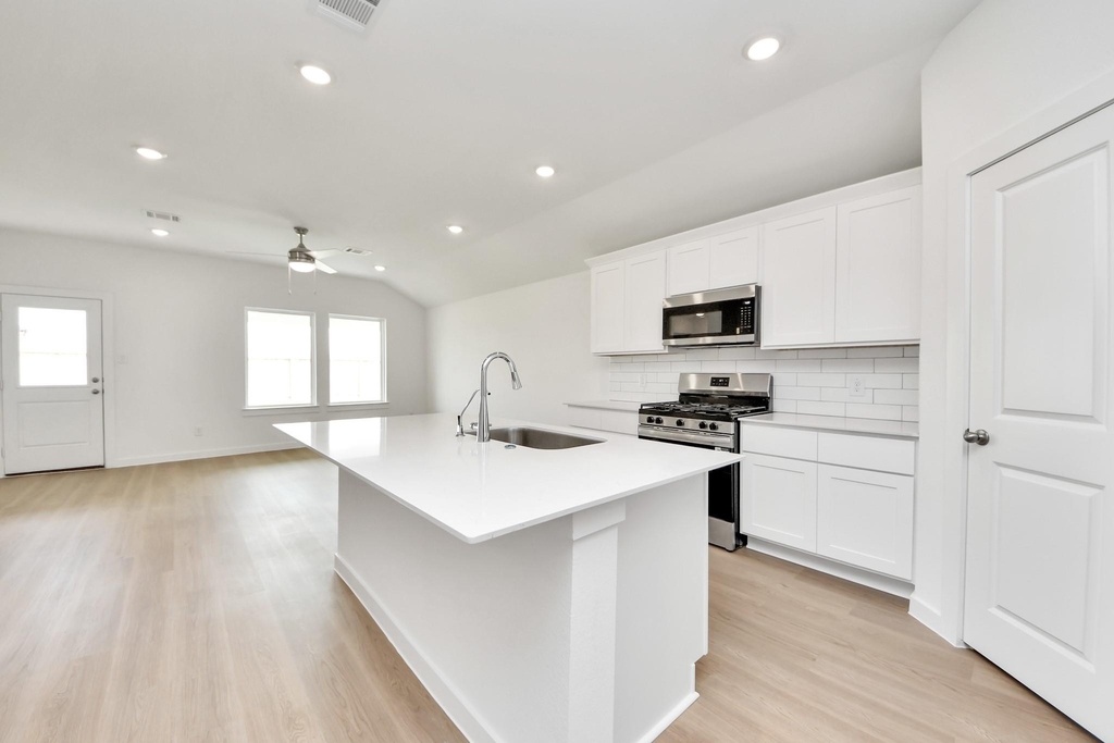 1238 Sandy Shore Ln - Photo 37