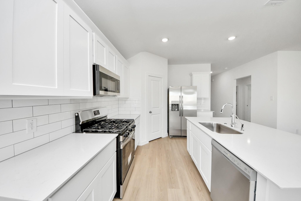 1238 Sandy Shore Ln - Photo 9