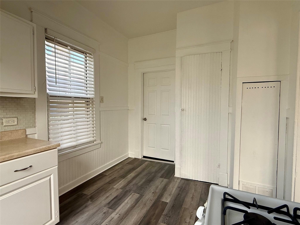 1916 26th Street - Photo 18