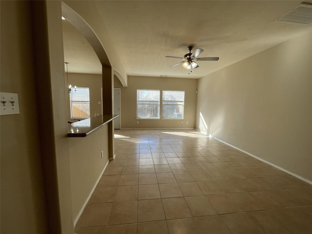 6119 Yorktown Meadow - Photo 4