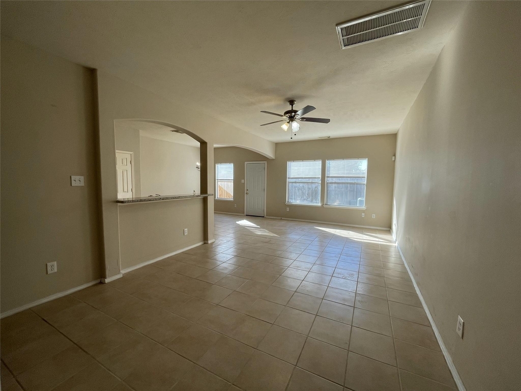 6119 Yorktown Meadow - Photo 3