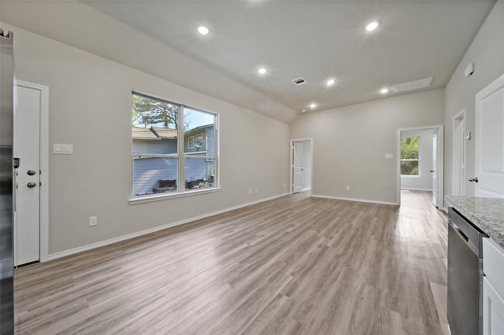 1307 St Lawrence River Rd - Photo 11
