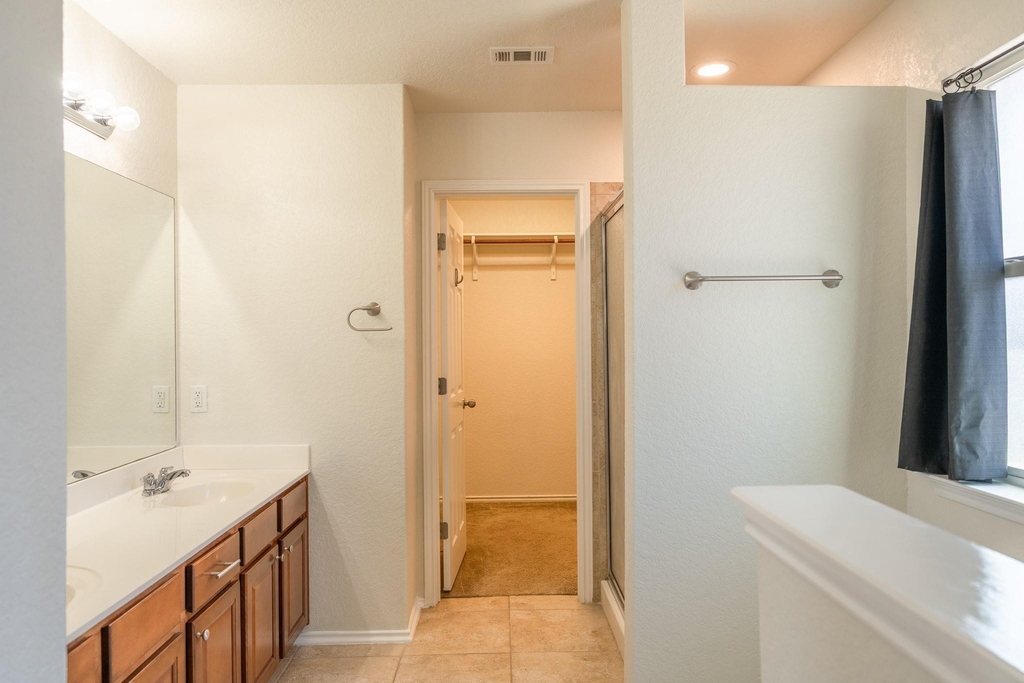 6913 Abbey Falls - Photo 32