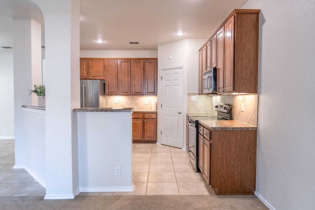 6913 Abbey Falls - Photo 9