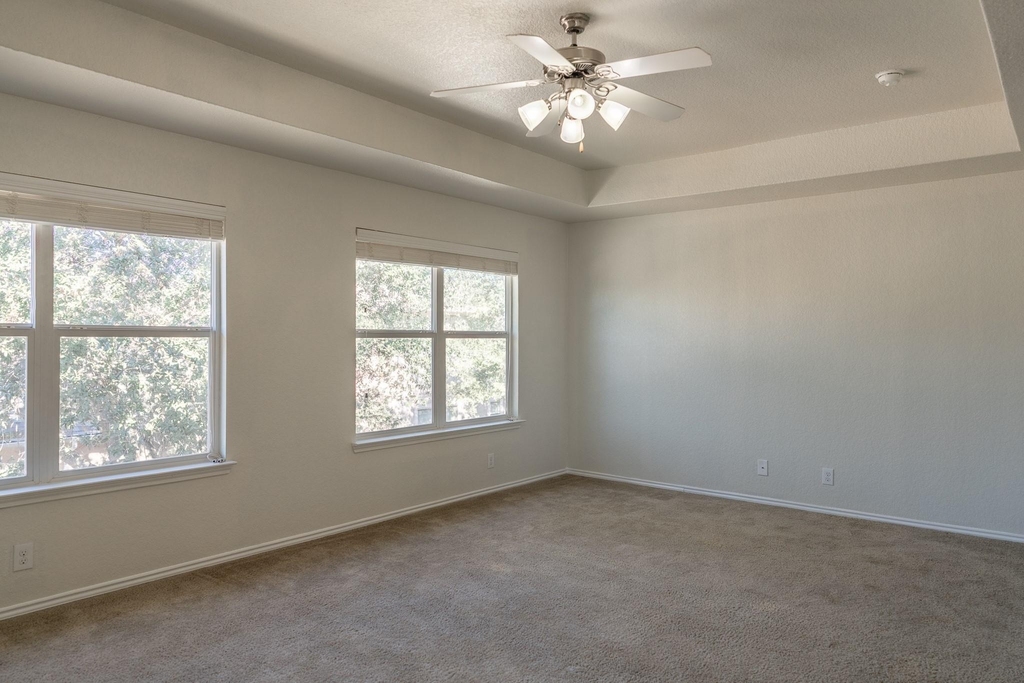 6913 Abbey Falls - Photo 30