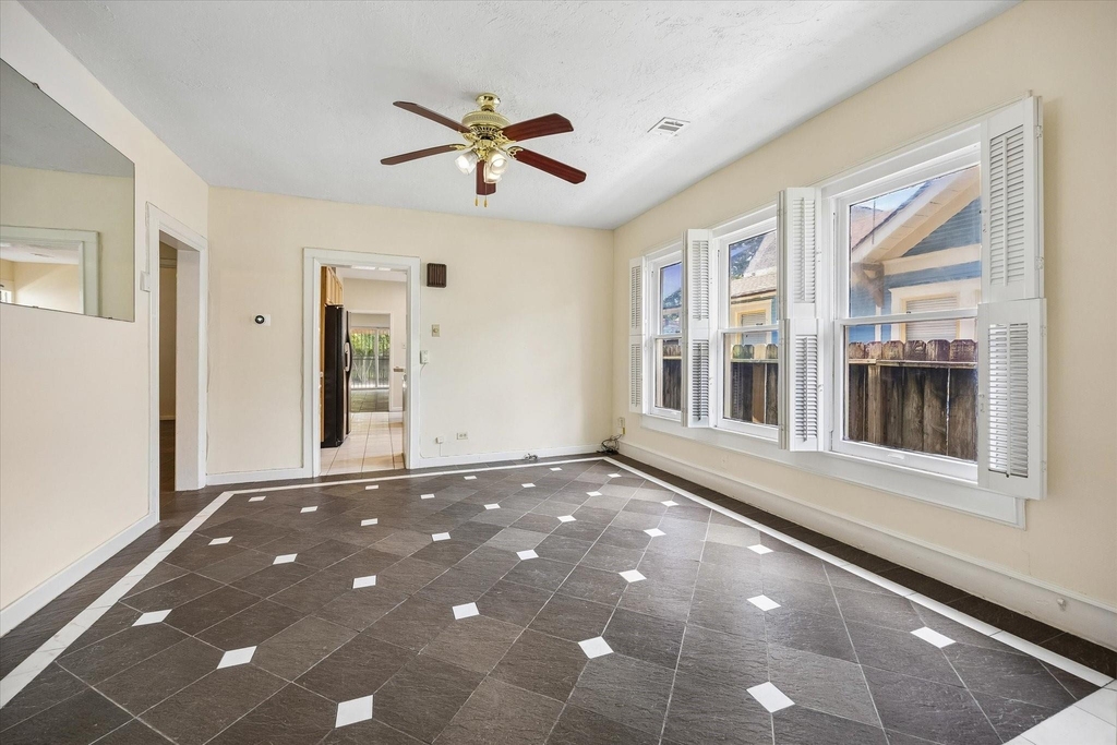 1120 E 7th 1/2 Street - Photo 6