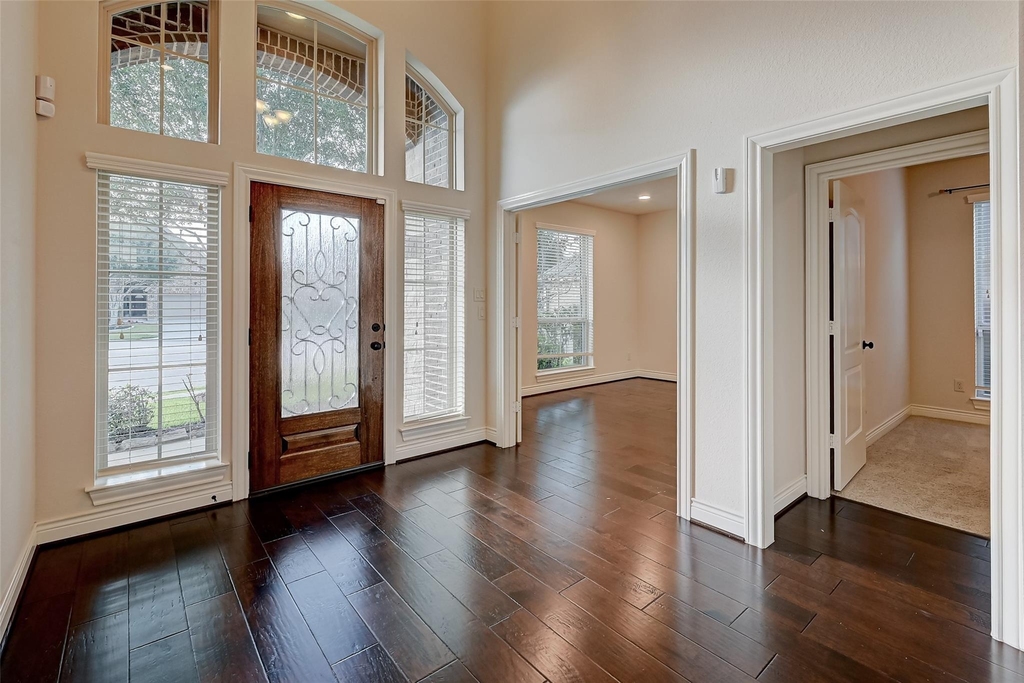 4006 Misty Waters Lane - Photo 4