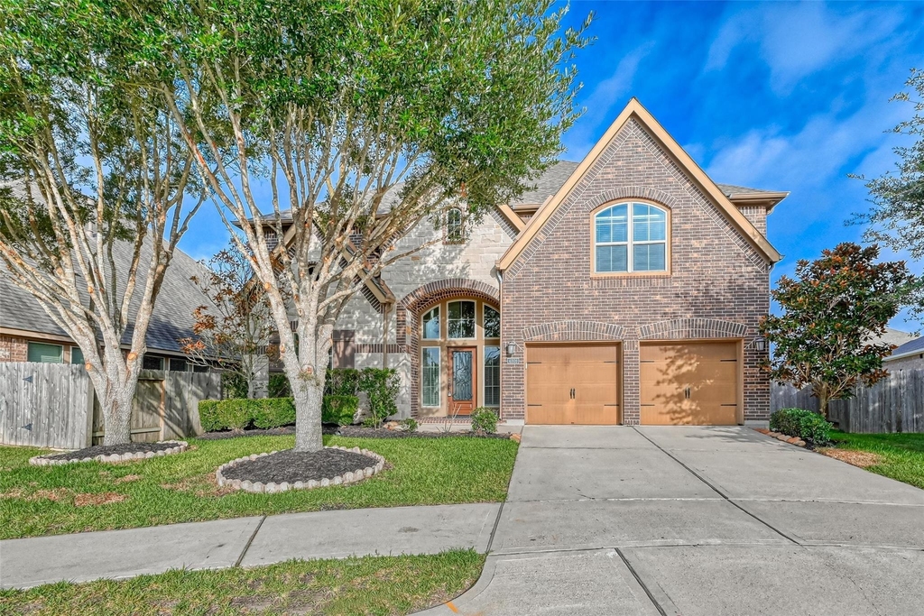 4006 Misty Waters Lane - Photo 0