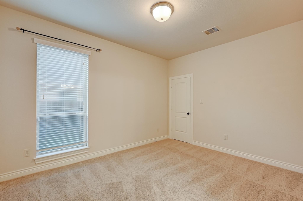 4006 Misty Waters Lane - Photo 19