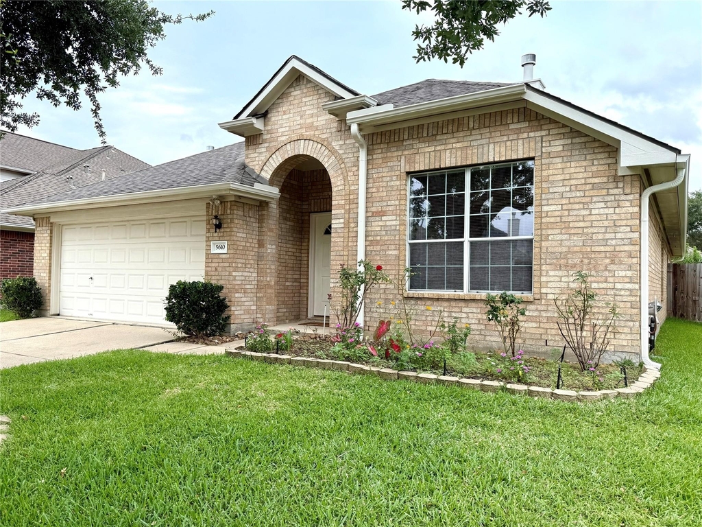 5610 Gaffney Lane - Photo 2