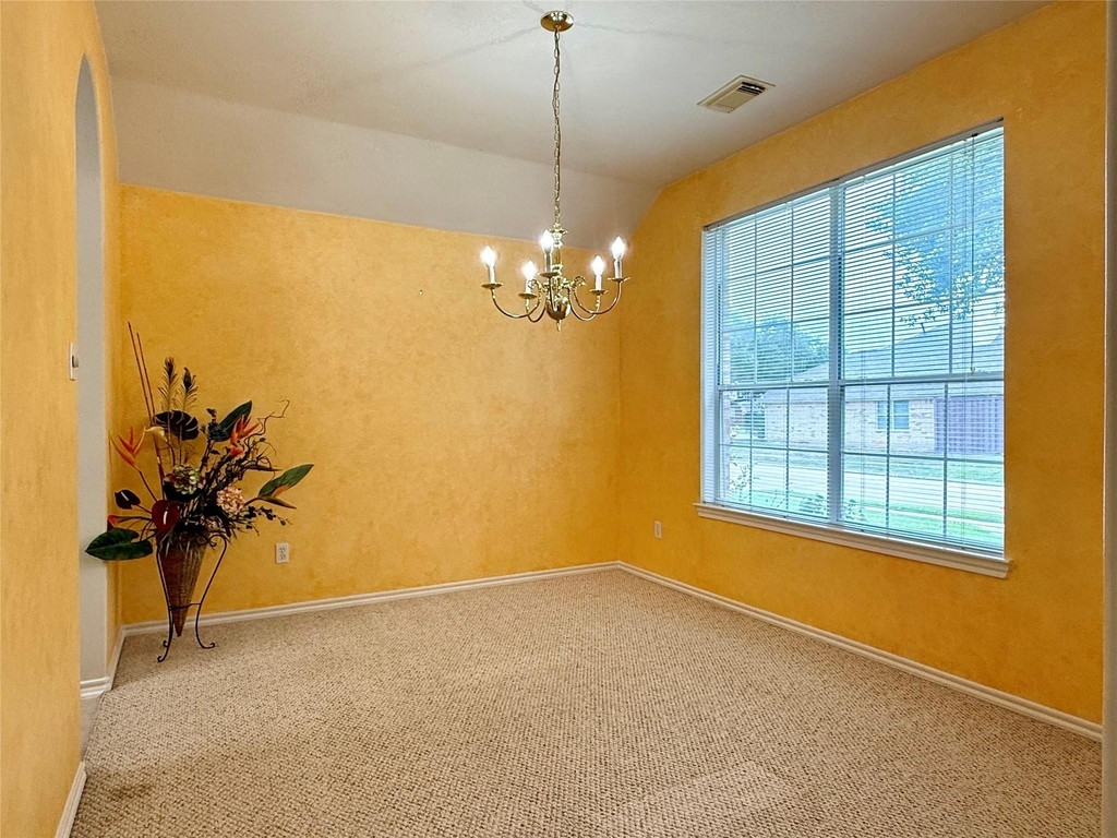 5610 Gaffney Lane - Photo 4