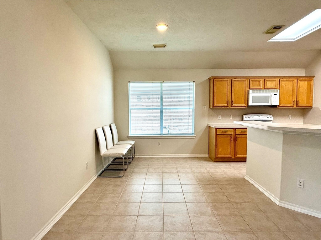 5610 Gaffney Lane - Photo 10