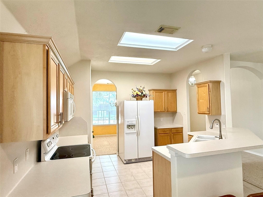 5610 Gaffney Lane - Photo 6
