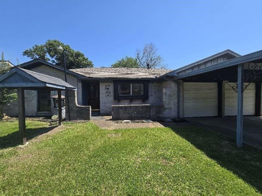1307 Cactus Street - Photo 0
