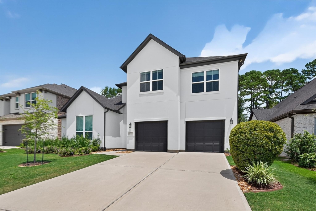 9722 Dani Lake Drive - Photo 0