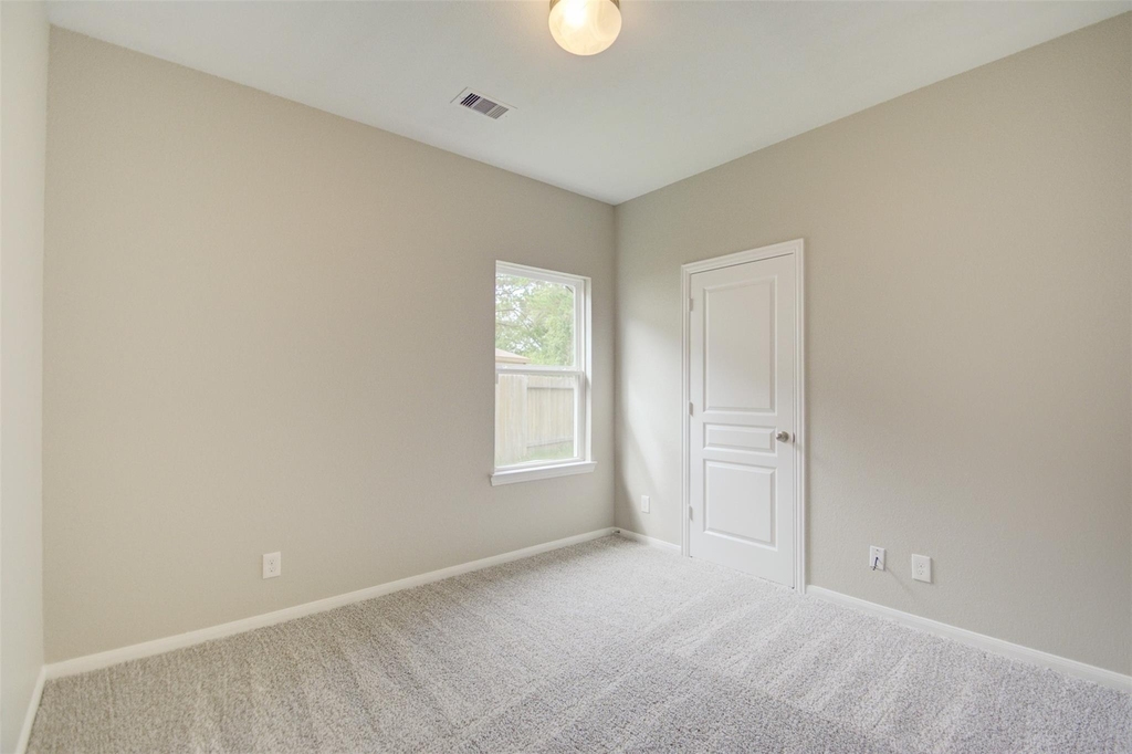 6026 Burnet Bend Avenue - Photo 22