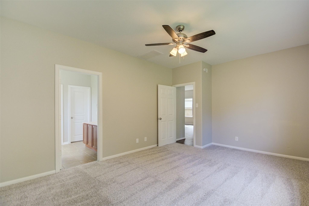 6026 Burnet Bend Avenue - Photo 18