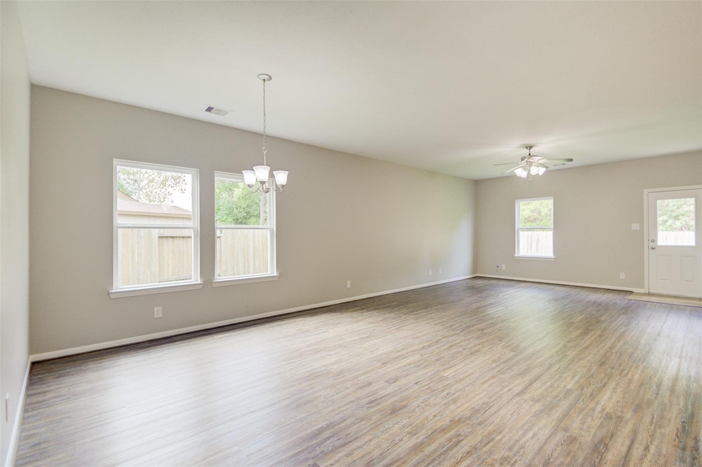 6026 Burnet Bend Avenue - Photo 3