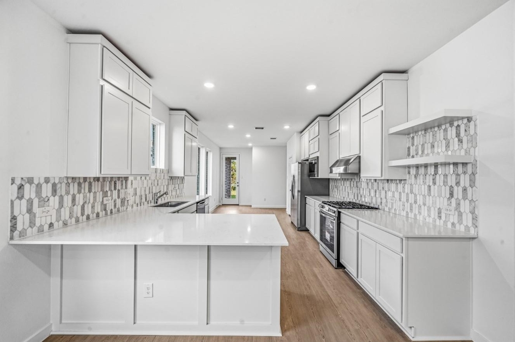 27439 Sunterra Village Drive - Photo 11