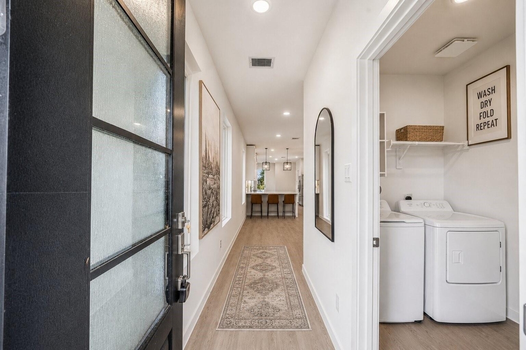 27439 Sunterra Village Drive - Photo 4