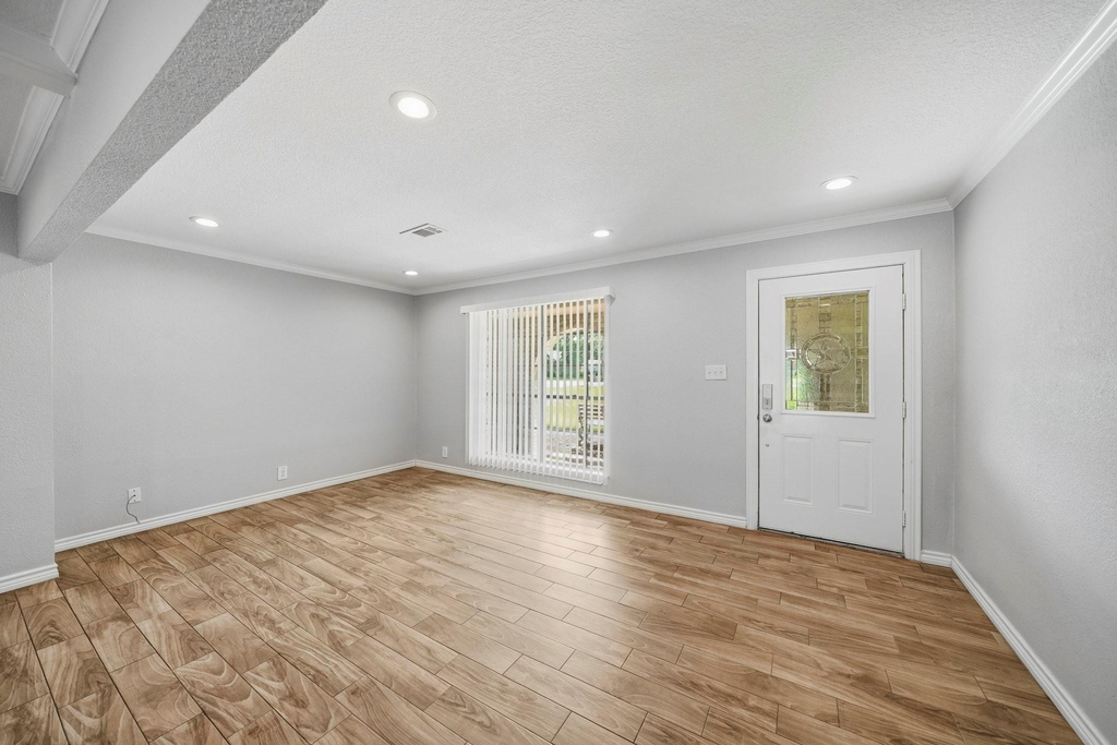 302 Country Road 893 - Photo 8