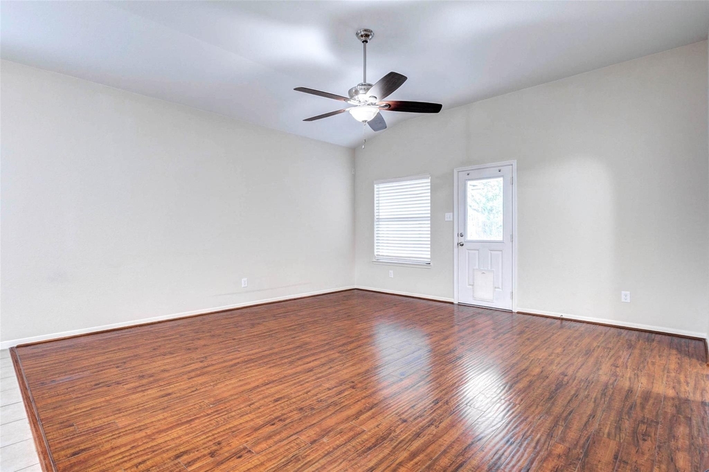 24314 Courtland Oaks Street - Photo 10