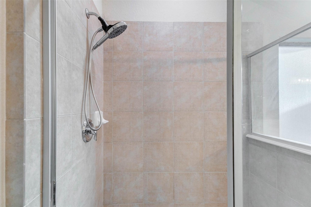 24314 Courtland Oaks Street - Photo 22