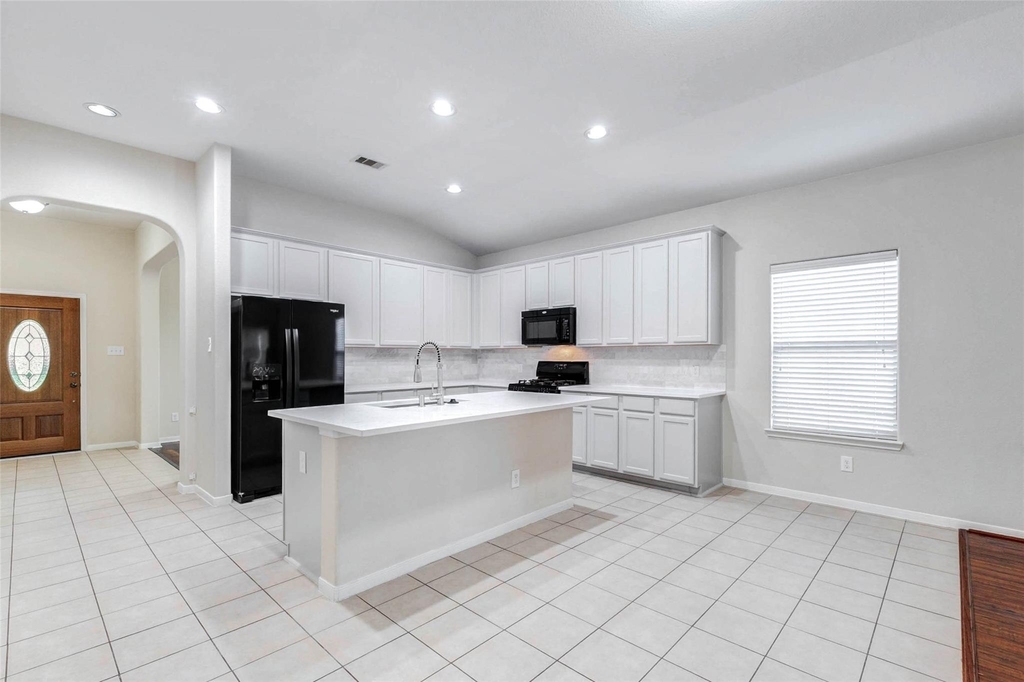 24314 Courtland Oaks Street - Photo 3
