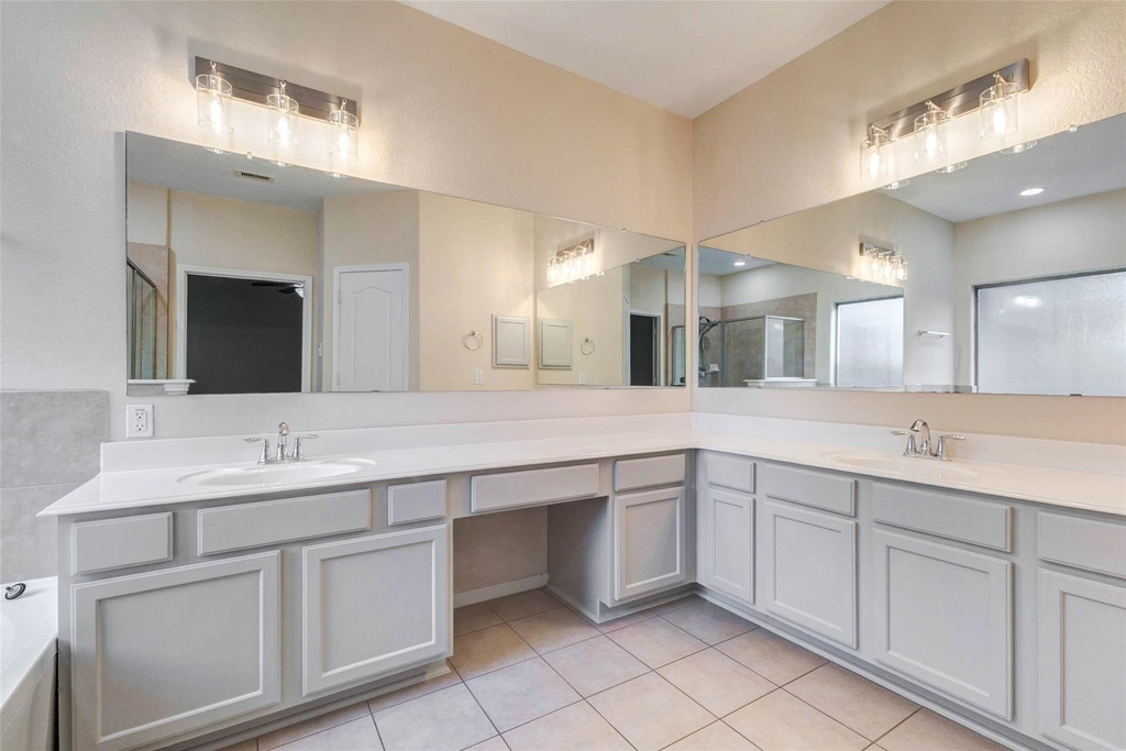 24314 Courtland Oaks Street - Photo 18