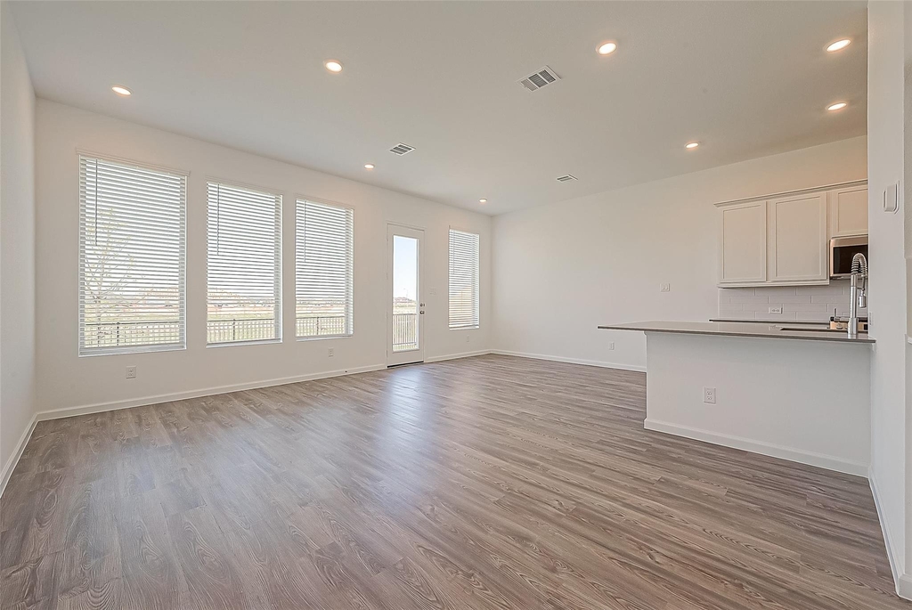 5554 Amber Brook Lane - Photo 5