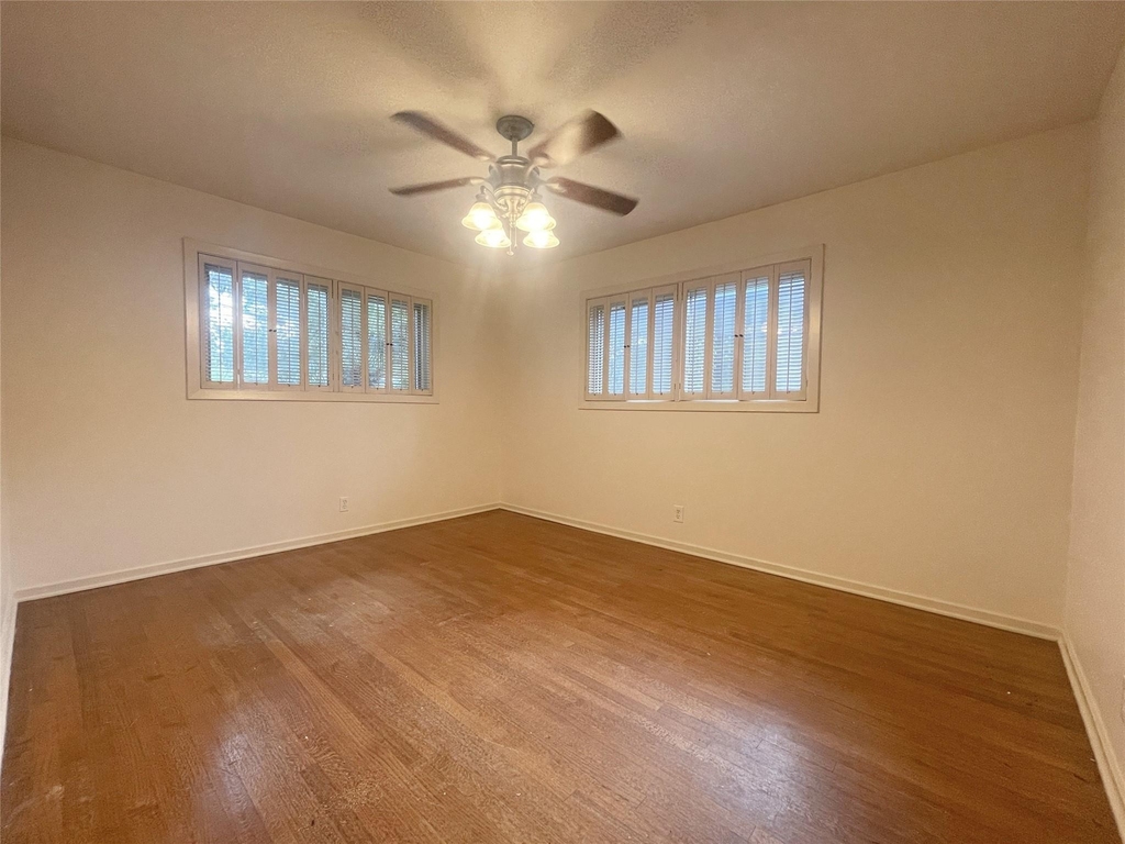 9655 Meadowcroft Drive - Photo 13