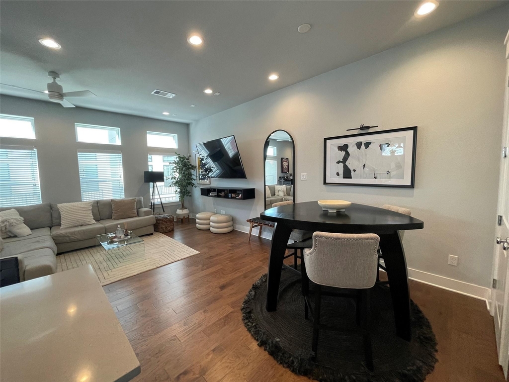 902 Martin Street - Photo 8