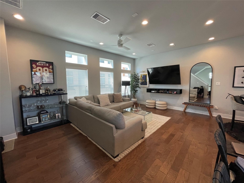 902 Martin Street - Photo 1