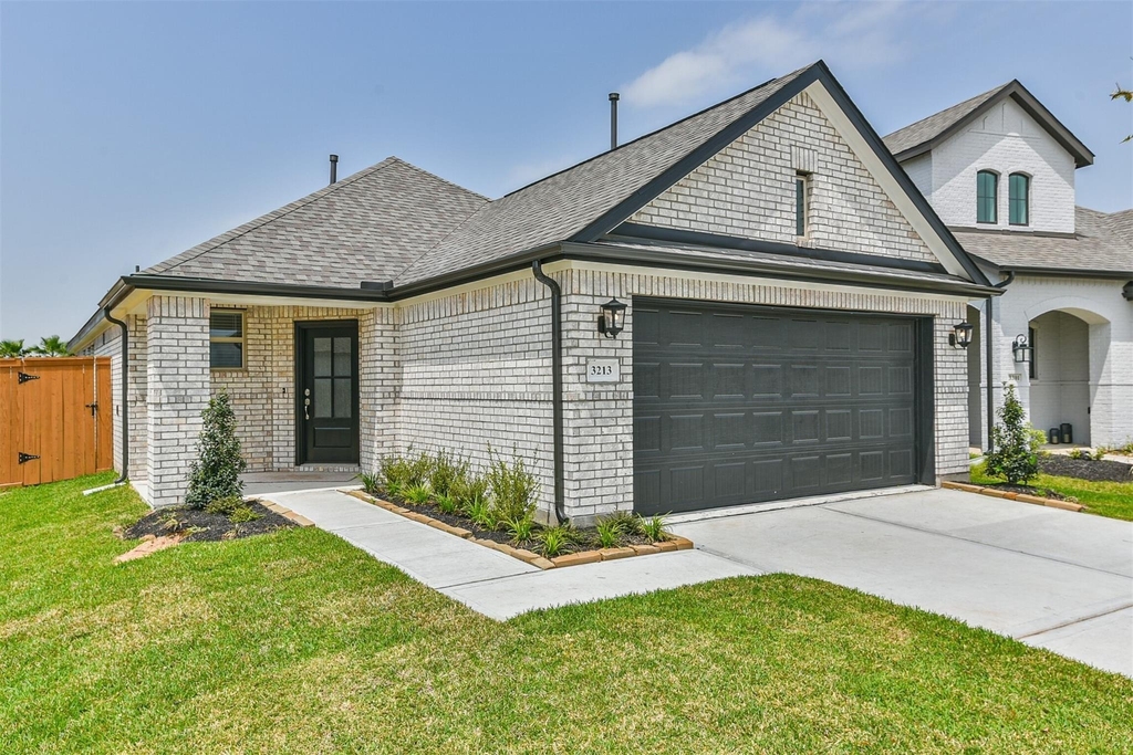 3213 Cornflower Coast Court - Photo 0