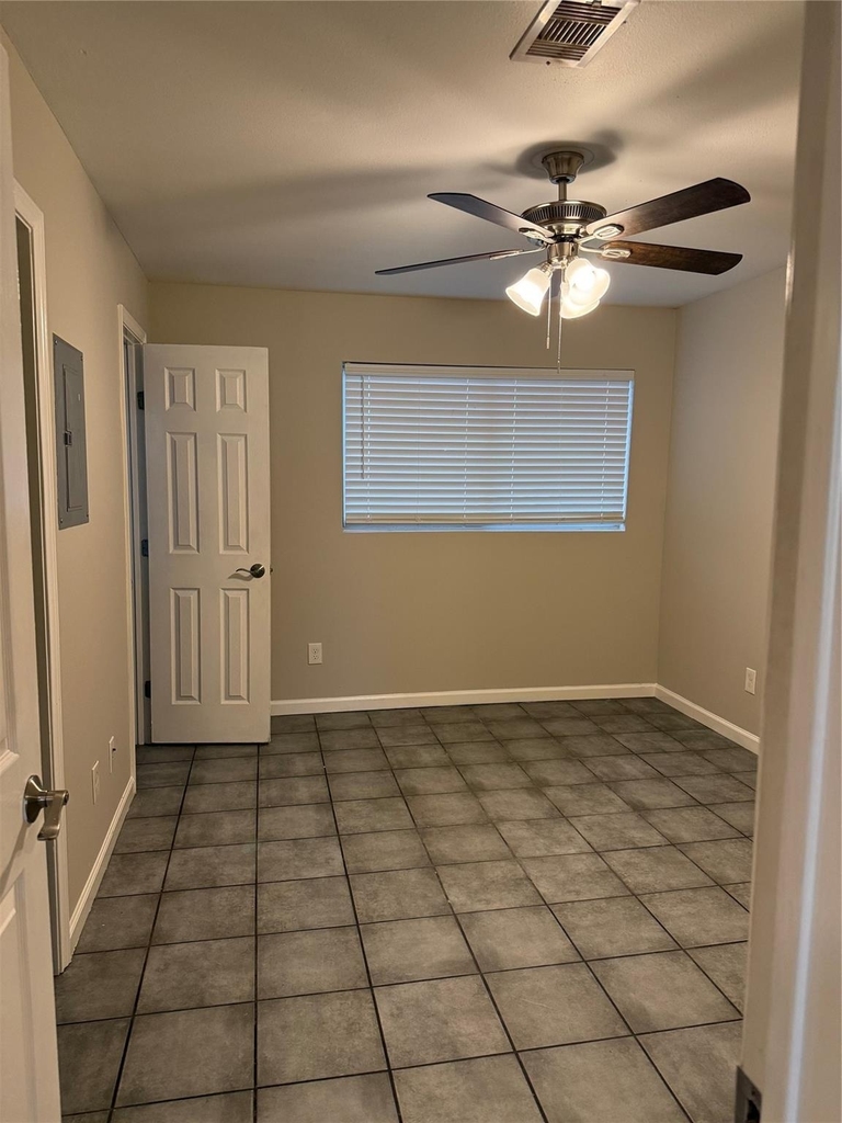 6414 Sloan Street - Photo 1