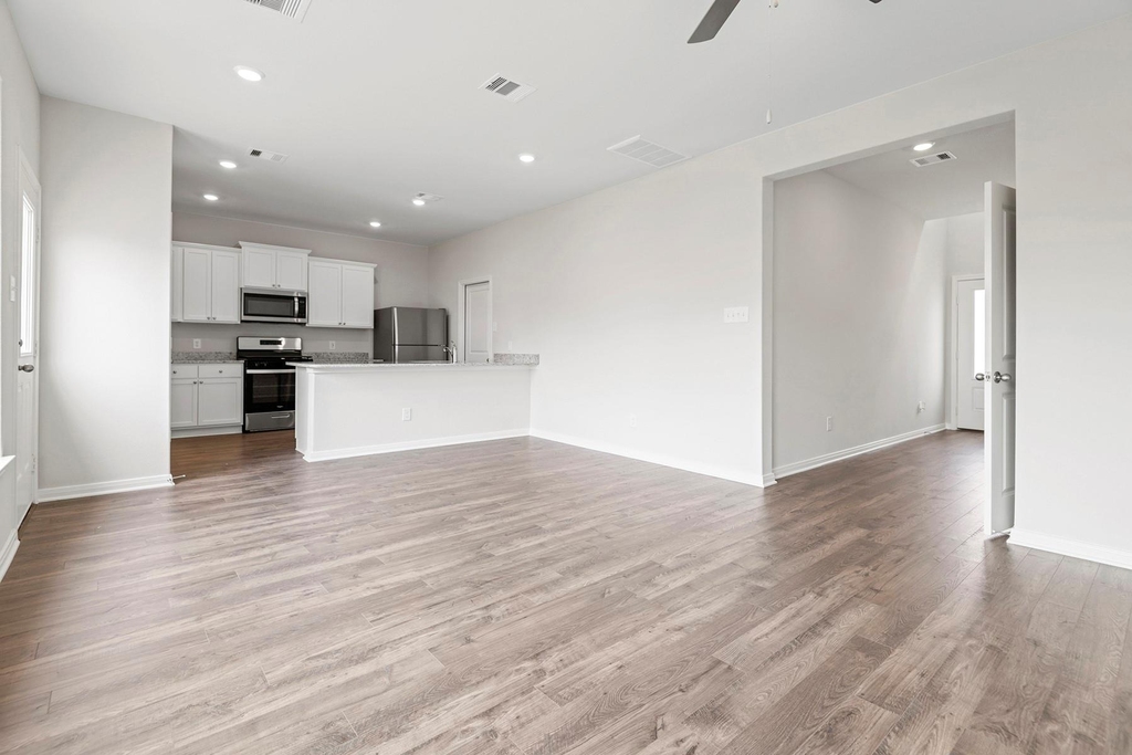5906 Peony Place - Photo 3